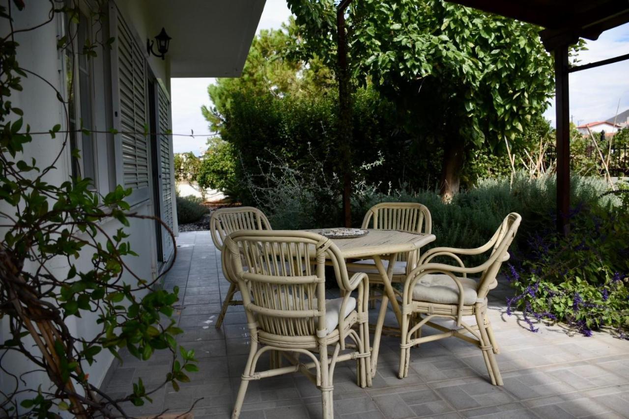 Apartment Beach House Chalkís Dış mekan fotoğraf